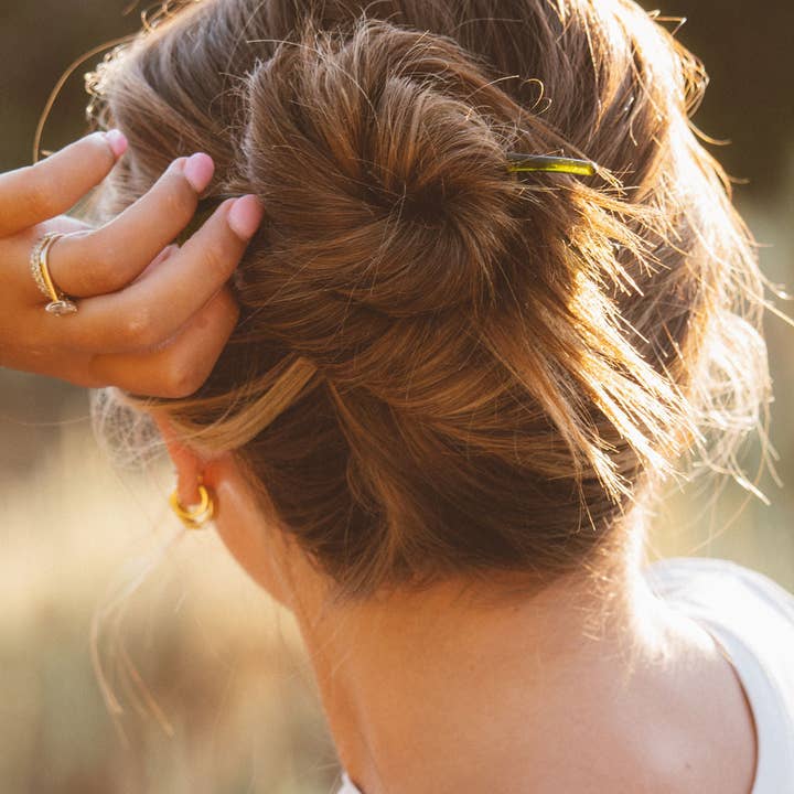 Shop Andi - Wholesale Hair Clip - Women's - Glossy Wavy Hair Fork