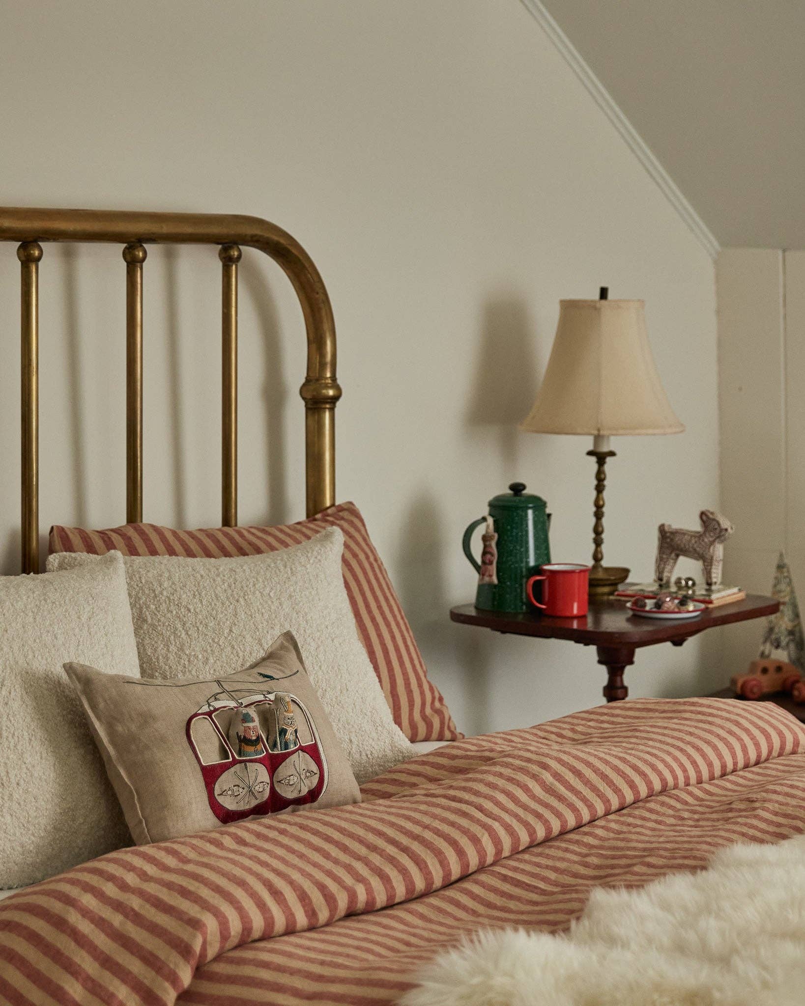 Coral & Tusk - Wholesale Throw/Decorative Pillow - Gondola Ski Lift Pocket Pillow4