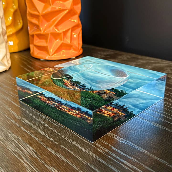 Lifeforce Glass, Inc. – wholesale Decorative plate/dish/bowl – Custom Lucite Candy Dish8