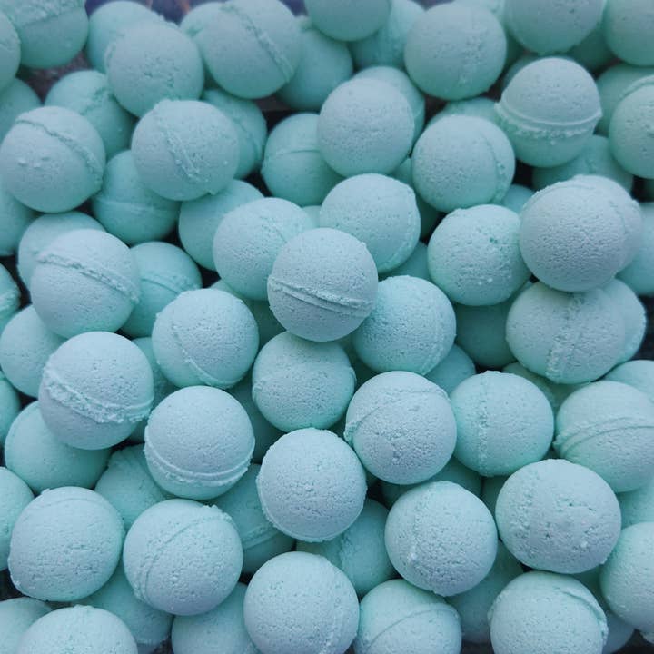 Roxy Grace – wholesale Bath bomb/fizz – Mini Bath Bombs – 1 Inch – All Natural Handmade in the USA5