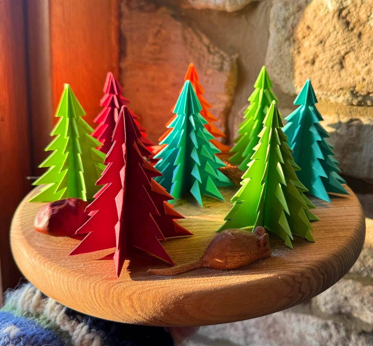 Elf Kendal Hippies – wholesale Christmas decoration – Origami Christmas tree 7cm tall, handmade by Honor Shen uk8