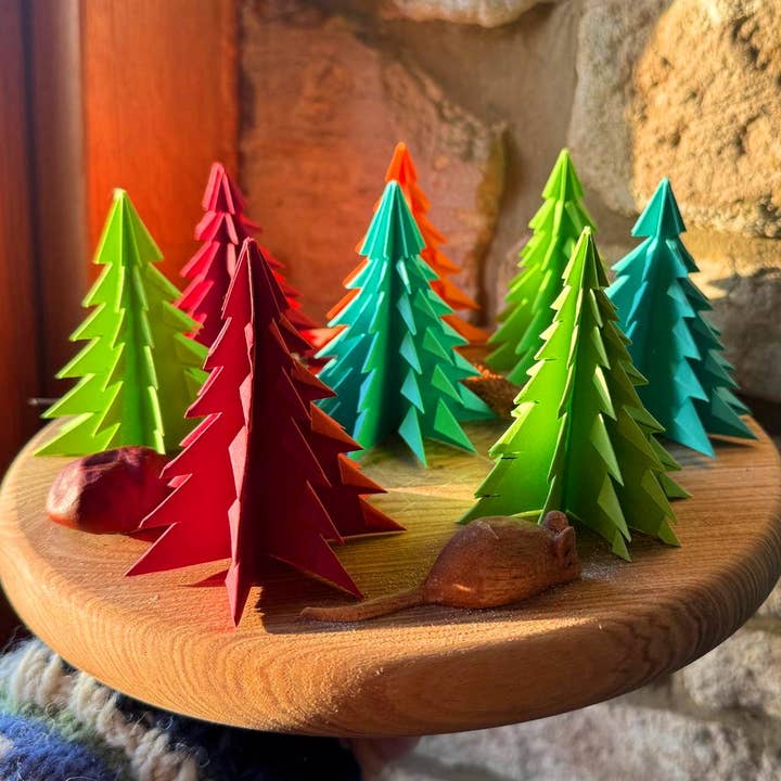 Elf Kendal Hippies – wholesale Christmas decoration – Origami Christmas tree 7cm tall, handmade by Honor Shen uk8