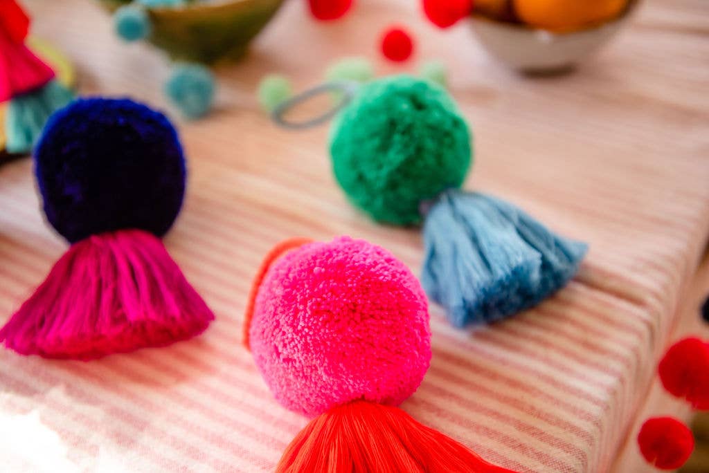 PomPom Galore - Vendita all'ingrosso Decorazione - Jumbo Pom Pom & Tassel swag - Verde mare e blu3