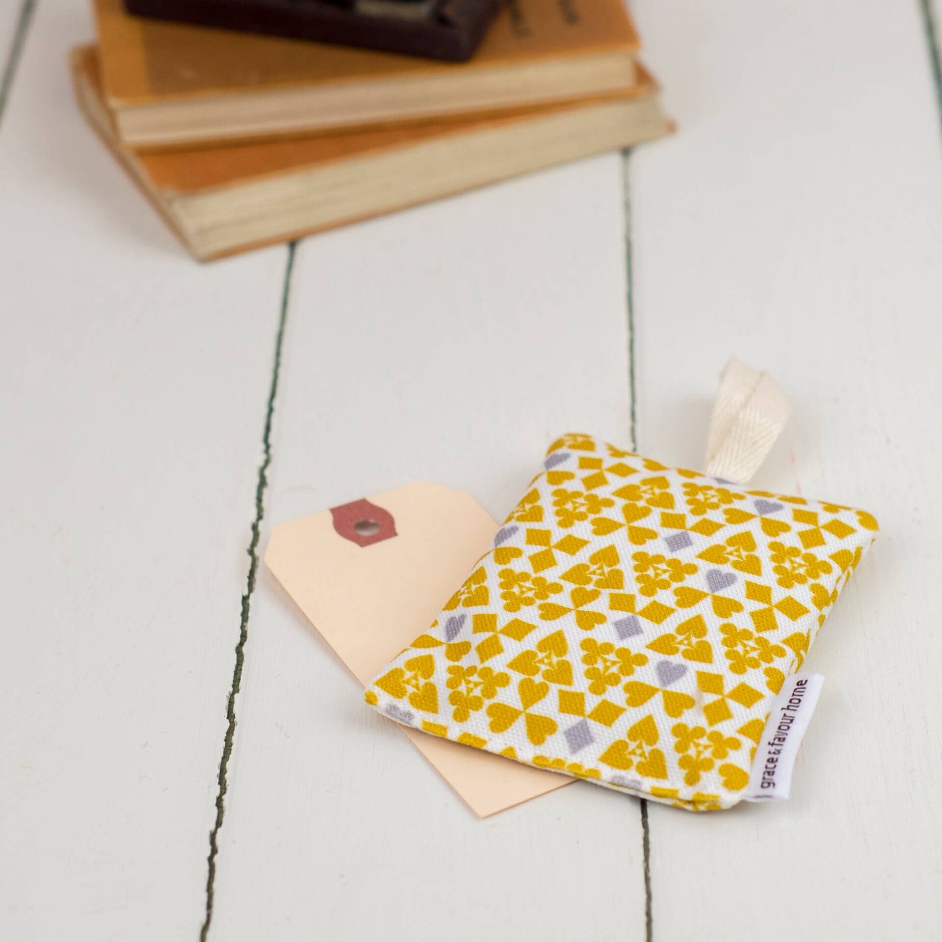 Grace & Favour Home – wholesale Dospåse – Suits Lavendel Bag0