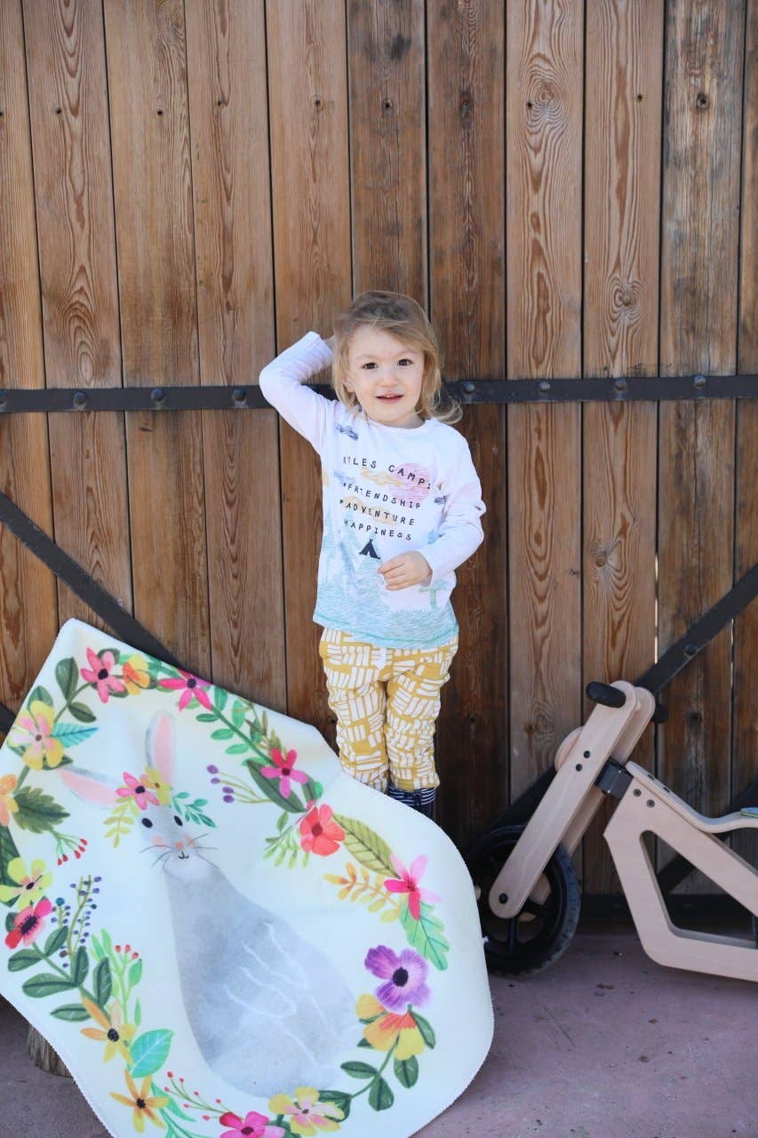 Hueppi – wholesale Area rug – Kids & Baby – Bunny Wreath Washable Kid's Rug2