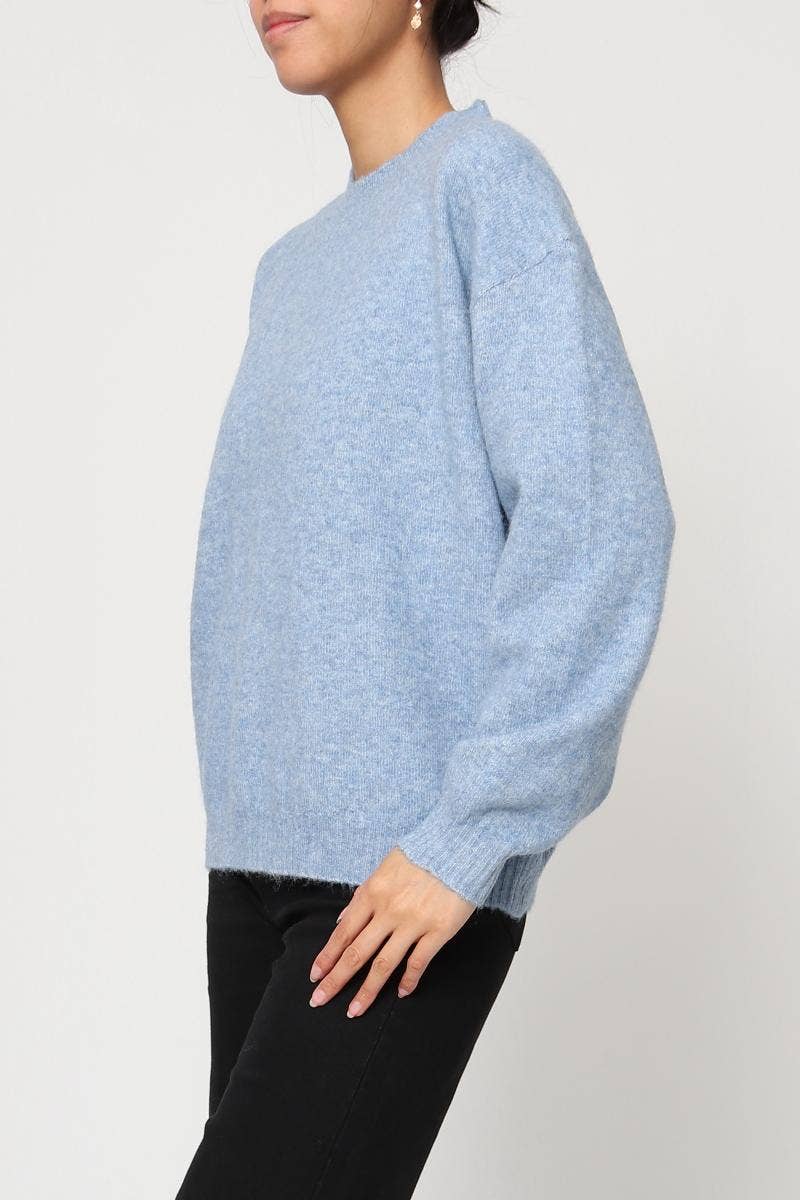 DIX-ONZE - Wholesale Knit Sweater - Women's - Soft Plain Sweater – Round Neck & Long Sleeves1