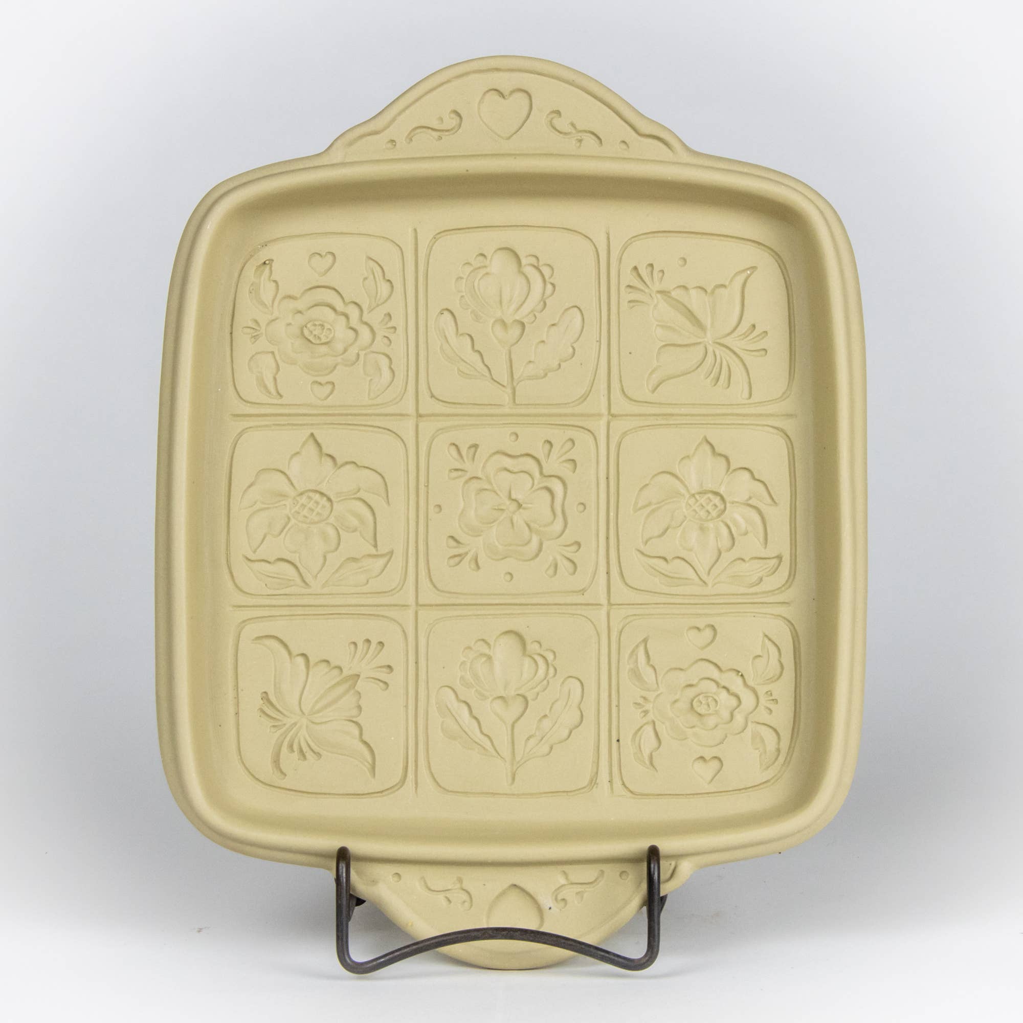 Emerson Creek Pottery - Wholesale Baking Dish - Brown Bag Designs Shortbread Pans12