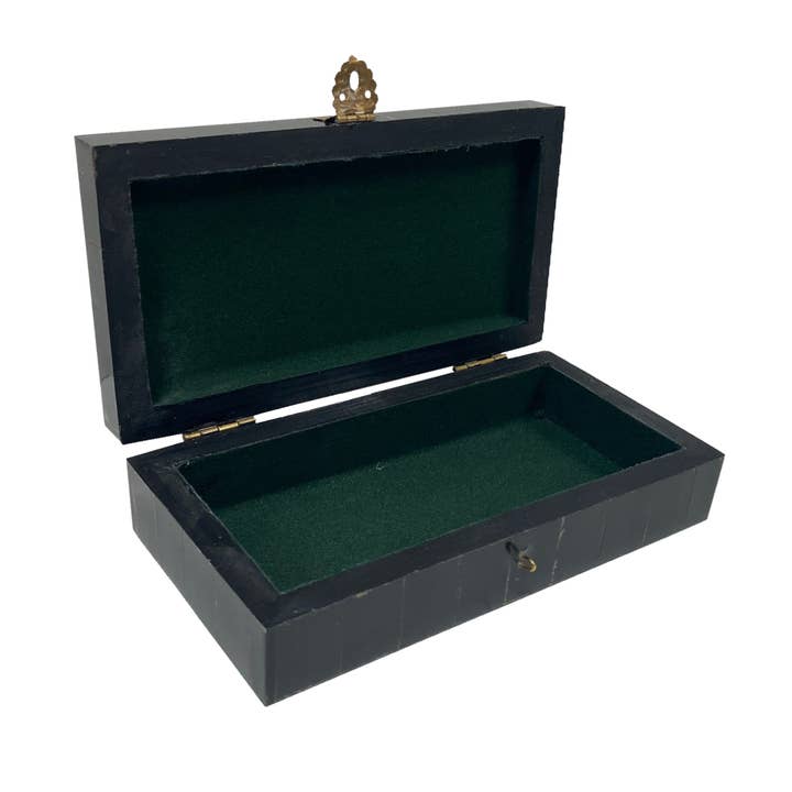 Madison Bay Co. - Historical Home Decor Reproductions - Wholesale Decorative Box - 6-1/4" Pirate Captain Jack Rackham Flag Black Horn Box