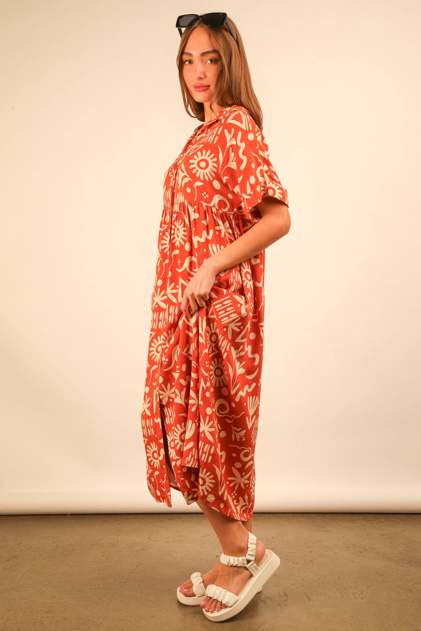 MÉLANGE COUCHER DE SOLEIL ND31583X-PLUS SIZE Robe midi à chemise imprimée surdimensionnée en vente sur Faire11