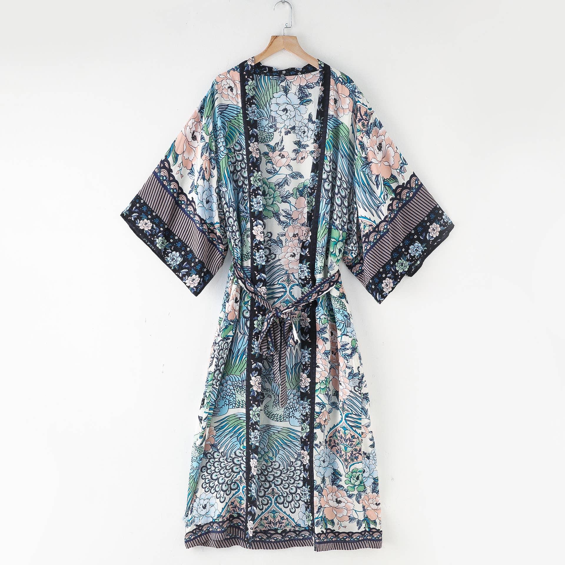 Rosa Clothing - Vente Kimono – femme - Robe kimono longue ceinturée à imprimé paon et fleurs0