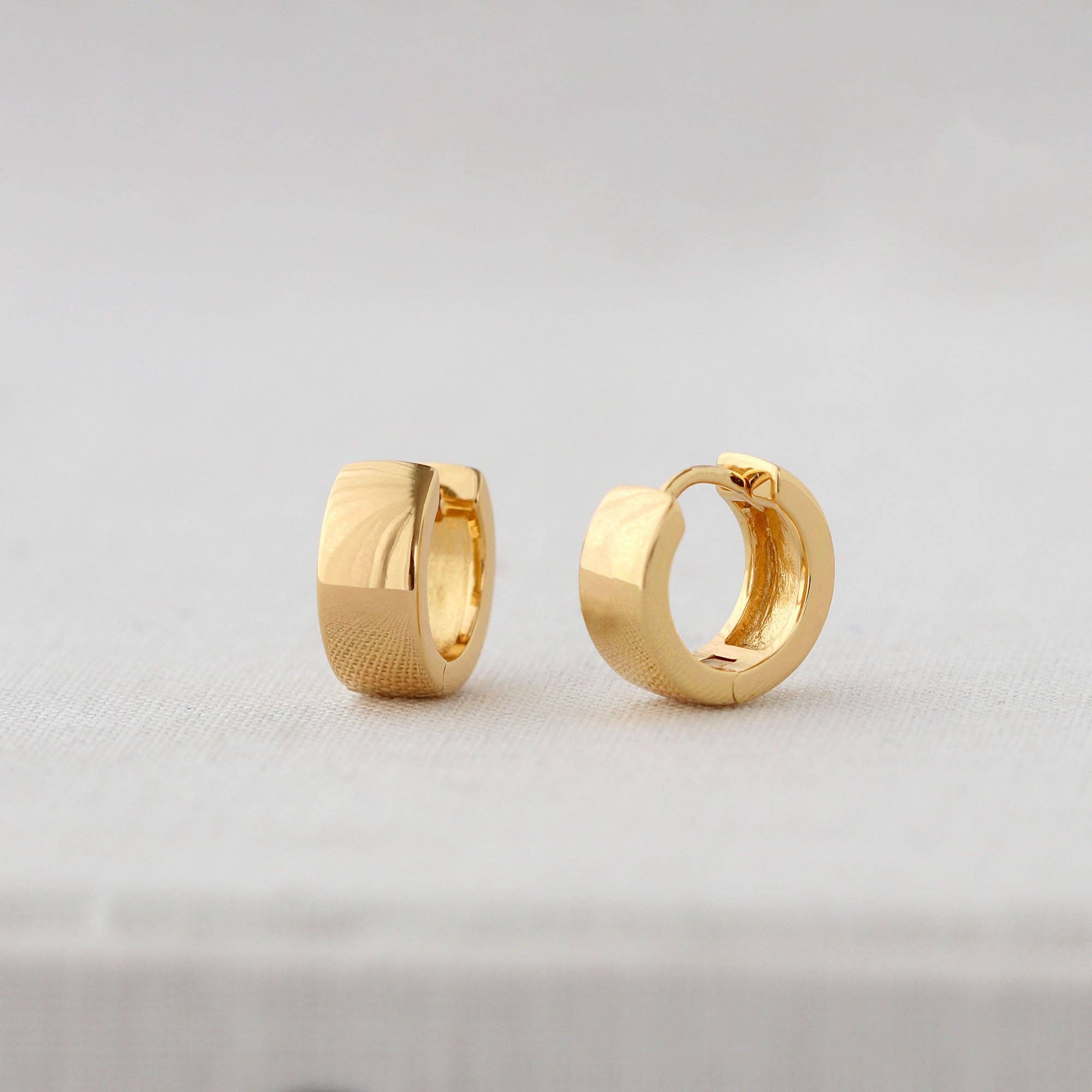 Kris Nations - Wholesale Huggie Earrings - Wide Hinged Huggie Hoop Earrings