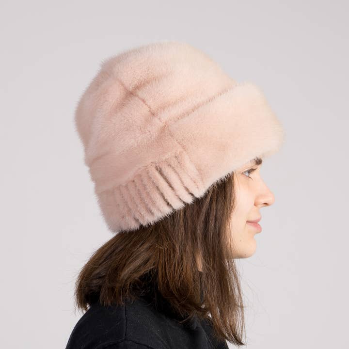 FurStyleUa – Engroshandel Pels-/kunstpelsfrakke - Dame – Mink Fur Hat Kvinders vinterluksus ægte minkpelshatte