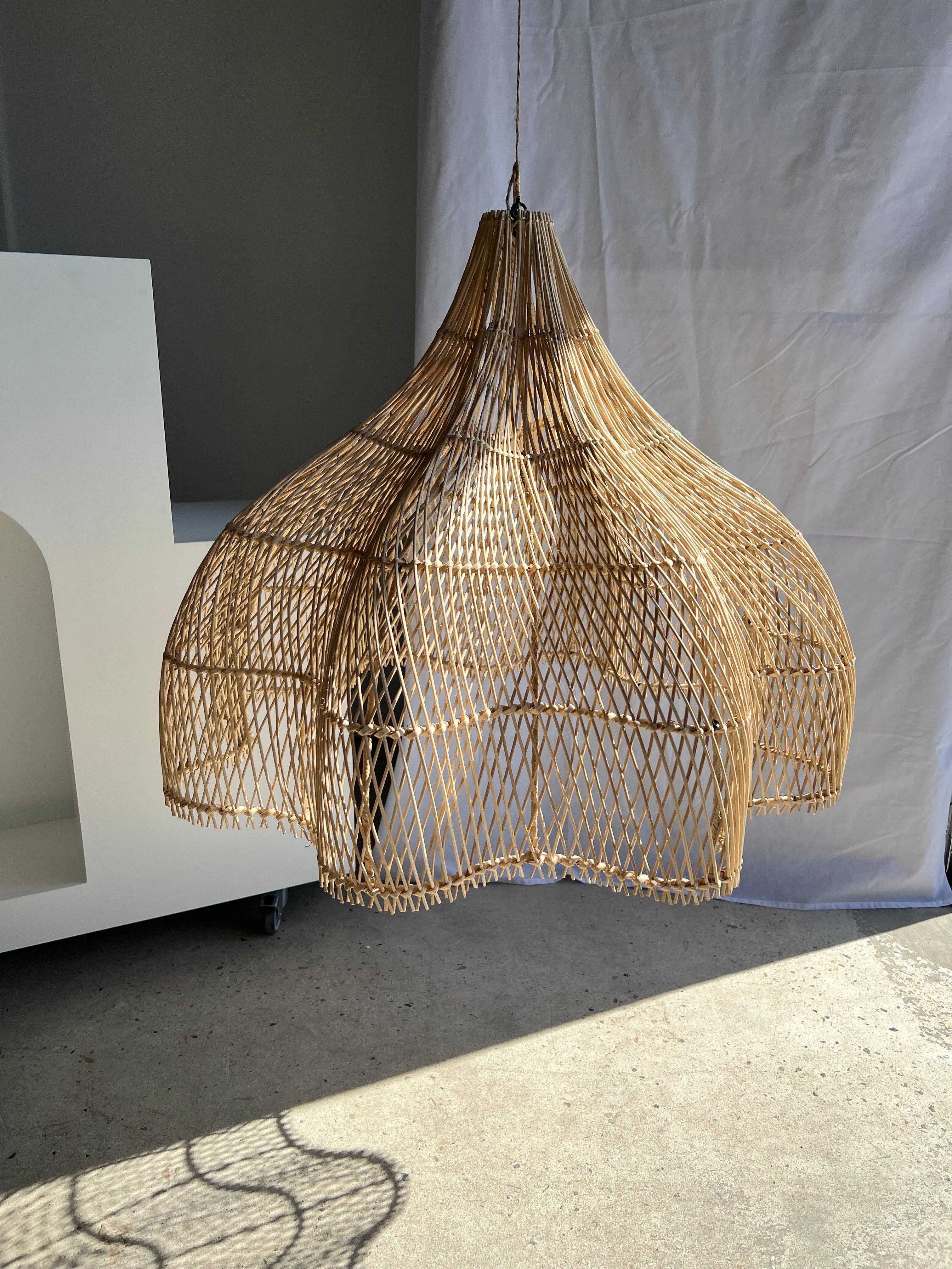 Office Objets - Wholesale Chandelier/Hanging Light - Pendant light, flower-shaped rattan fixture, tulip, corolla H:80cm D80cm42