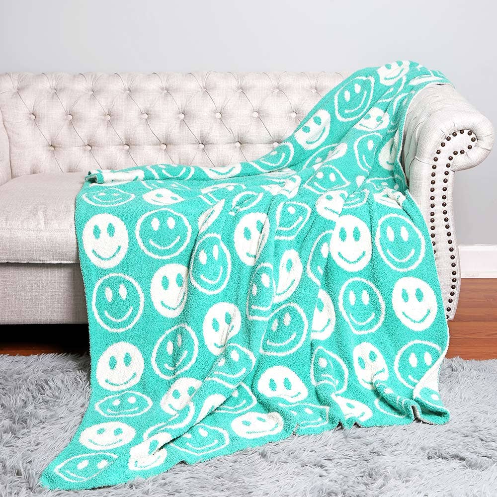 Sensibling Corp. - Wholesale Throw Blanket - SMILE PATTERNED REVERSIBLE Throw Blanket8