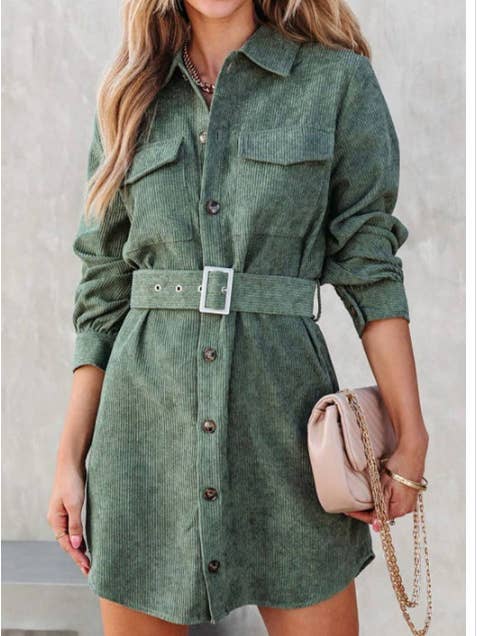Robe en velours côtelé boutonnée avec ceinture pour la vente par Prestige Boutique