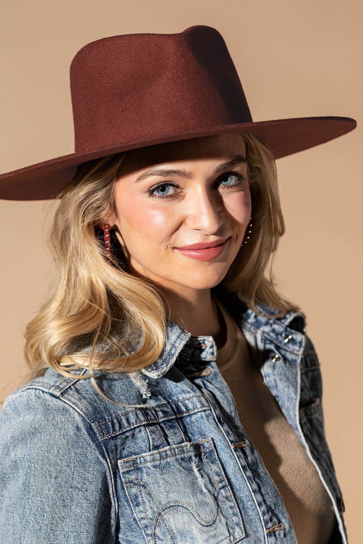 Urbanista - Vendita all'ingrosso Fedora - Donna - Cappello Panama a tesa rigida in lana australiana 100% con corona a goccia larga25