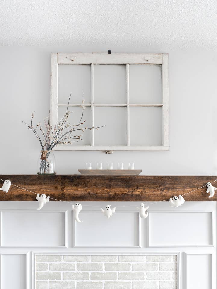 Halloween Garland / Fall Home Decor / Ghost Decor for wholesale by Nivas