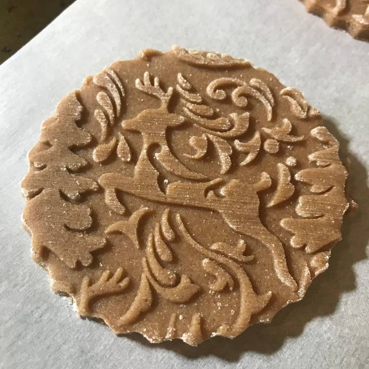 Sweet Rolling Pins - Wholesale Rolling pin - Embossed Prancing Reindeer Rolling Pin – Pottery4