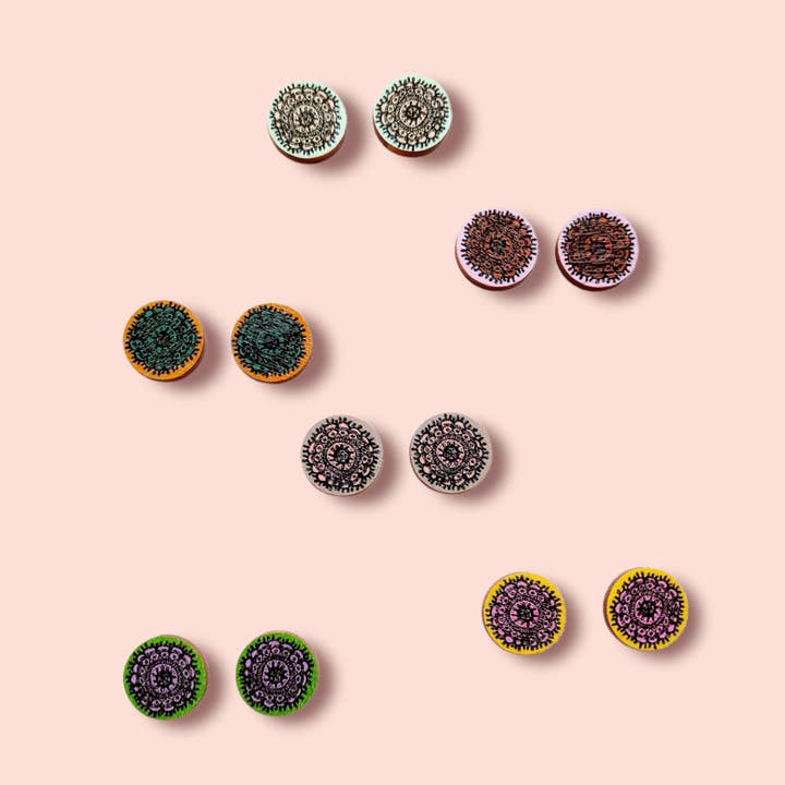 Toive Mini Earrings and other Purchase Wholesale attrezzature sportive. Free Returns & Net 60 Terms on Faire trending on Faire.