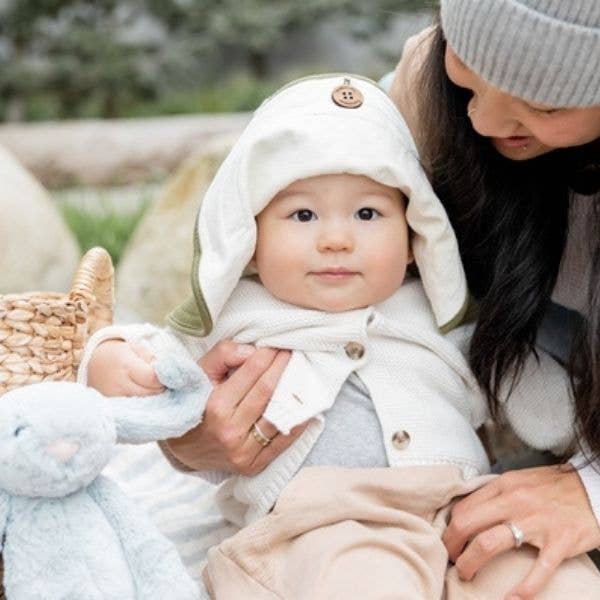 Mobo Co. - Wholesale Nursing Cover - Maternity - Mobobaby Nursing Cover + Hat - Natural