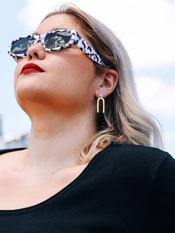 Boucles d'oreilles Umlaut pour la vente par Nuance Jewelry