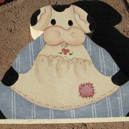 Country Crafts 785 Koe met blauwe jurk voor wholesale door Nannie and B's Crafts