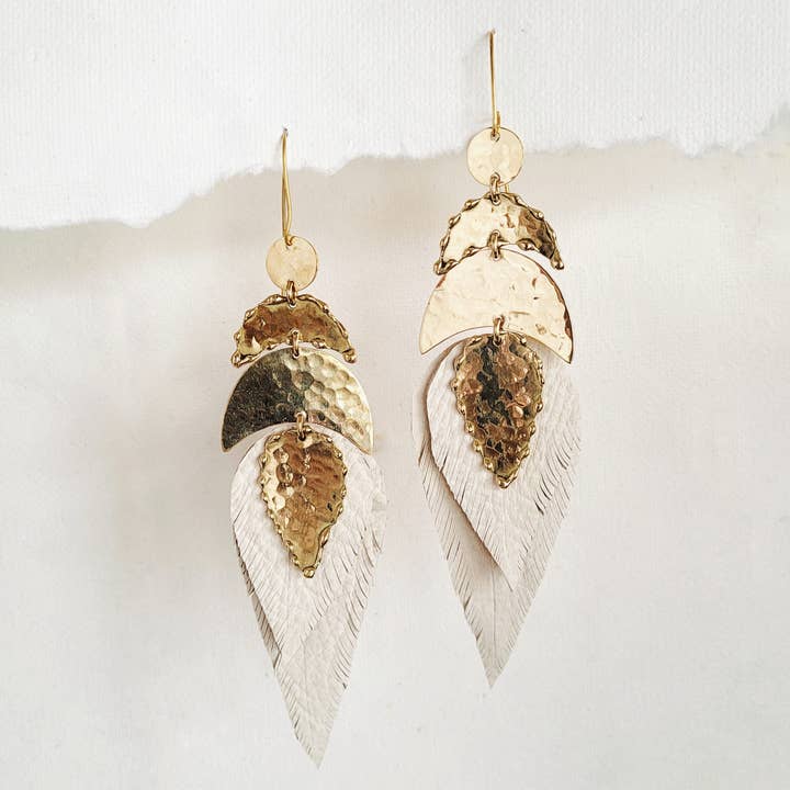 Bisjoux - Wholesale Dangle Earrings - Brass leather feather drop earrings hammered chandelier