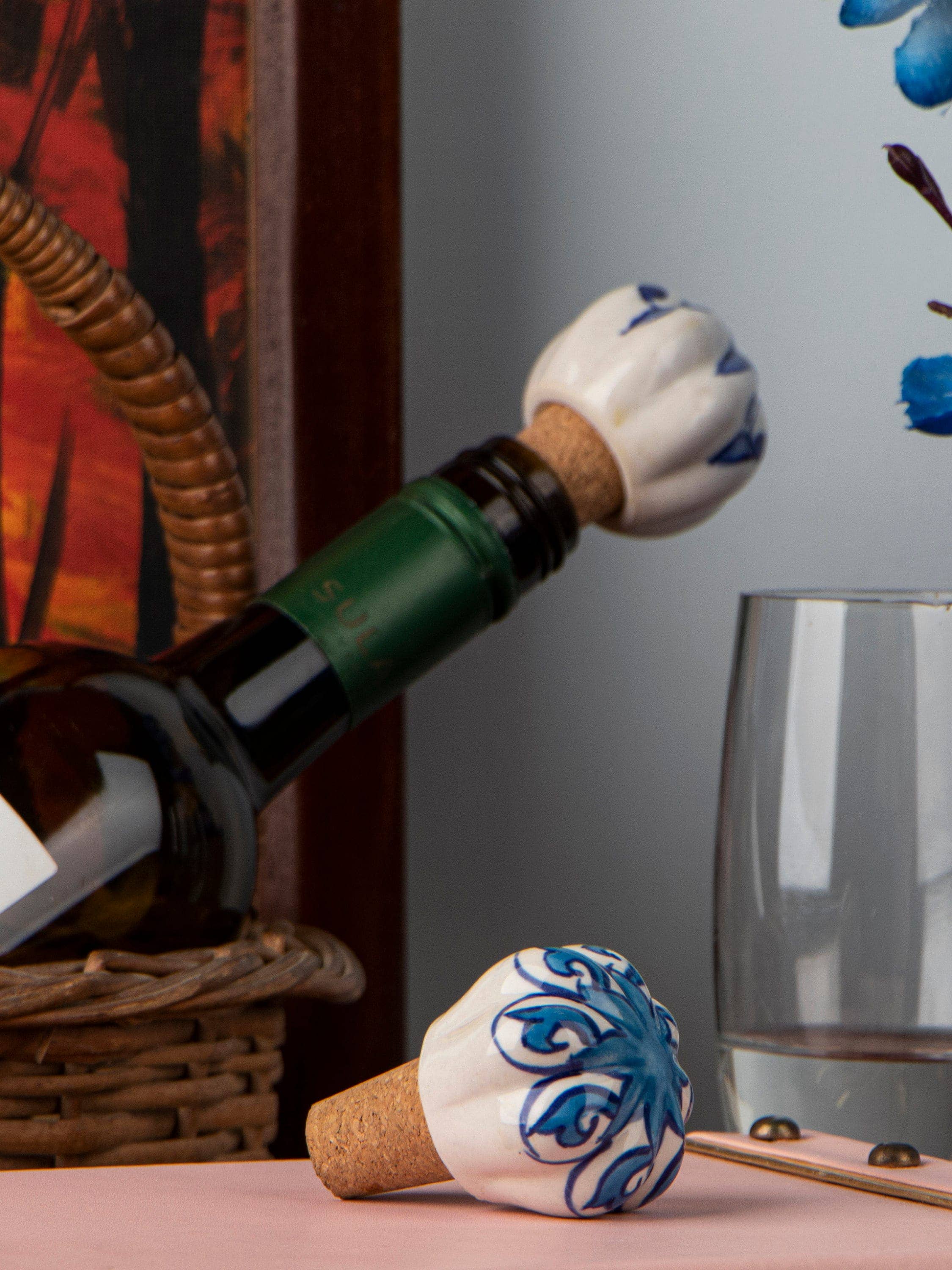 KNOBCO - Wholesale Wine Stopper - Assorted Blue and White Color Bottle Stopper(Set of 2)2