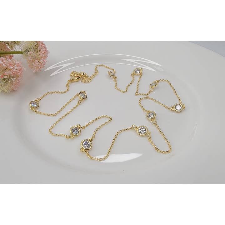 BETTYOH INC - Wholesale Pendant/Charm Necklace - CHAIN LINK WITH CUBIC STONES NECKLACE.