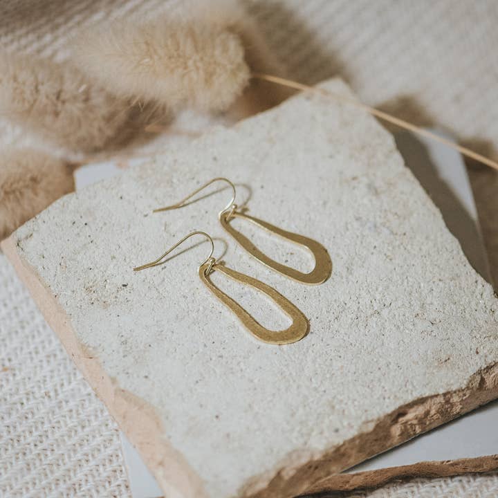 Commonform – Engroshandel Hængeøreringe og creoløreringe – Tidevand øreringe3