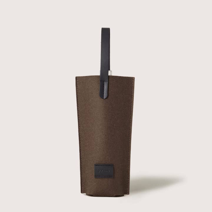 Graf Lantz - Wholesale Wine Gift Bag - Hana Merino Wool Bottle Bag - Tobacco Black0