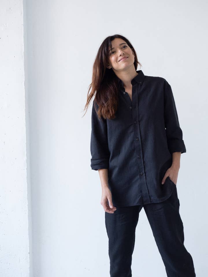 Hugo linen blend unisex shirt in black para venta al por mayor de Tiralahilacha