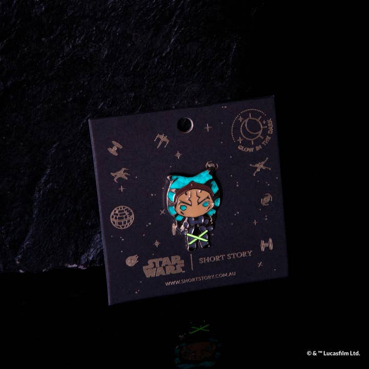 Short Story - Wholesale Lapel pin/button - Star Wars™ Enamel Pin Ahsoka™5