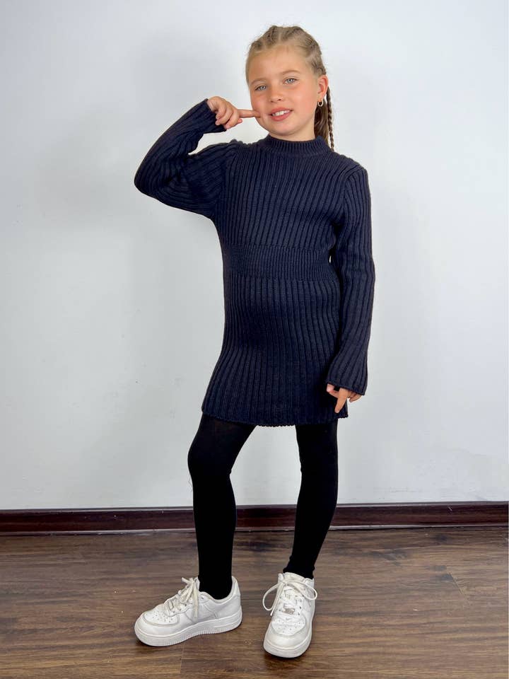 Robe cintrée en maille pour fille pour la vente par MINI MIGNON PARIS