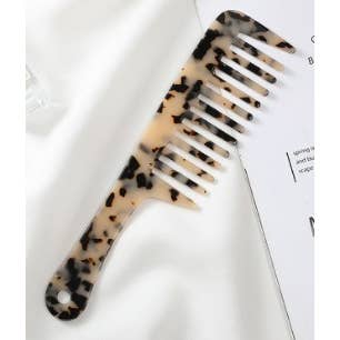 Dilworth Road - Wholesale Hair Brush/Comb - Chunky Acetone Wide Tooth Comb1