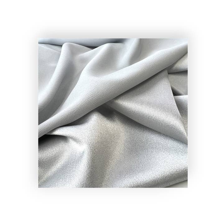 Raso Crepe Back, Grigio Brillante per la vendita all'ingrosso da parte di City Fabrics