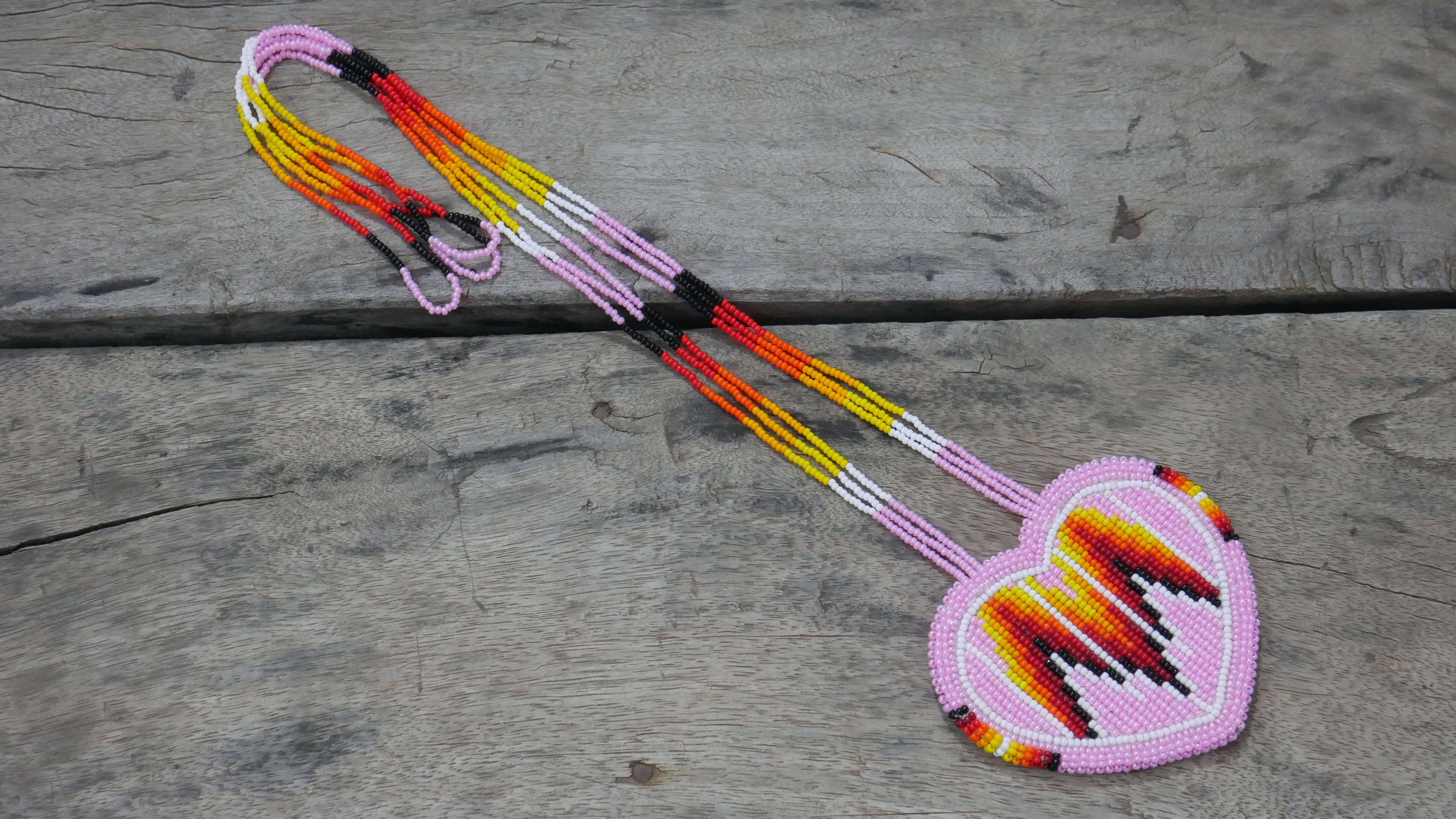 KANGURAH - Wholesale Pendant/Charm Necklace - Native American Style Beaded Heart medallions5