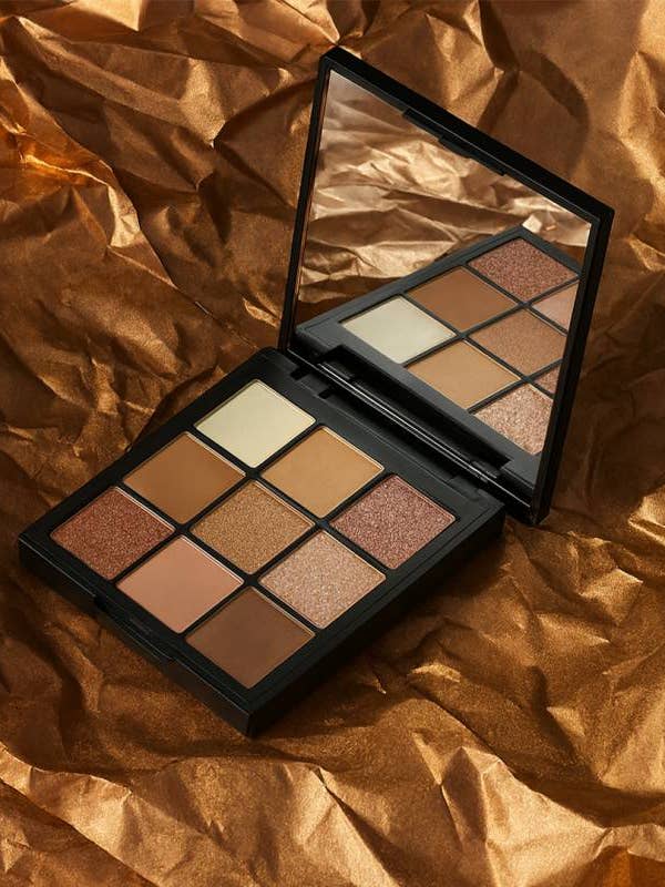 PARADISE - Sombra de ojos Nº1 para venta al por mayor de DELFY FDR GROUP SOCIEDAD LIMITADA. (Delfy fdr group sl)