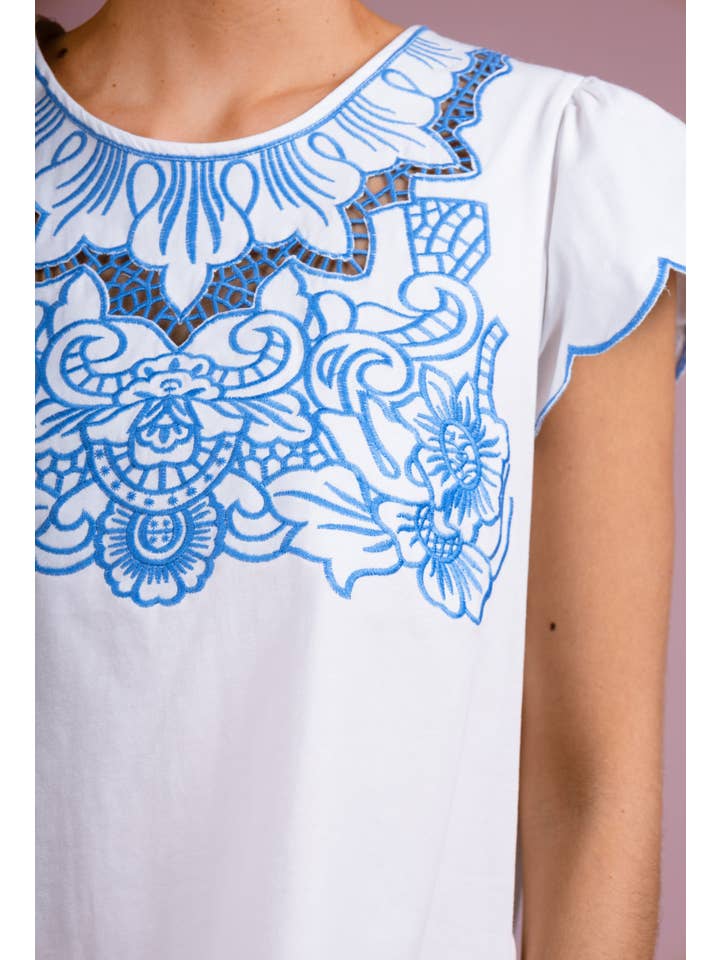 Cherry Paris - Vendita all'ingrosso Maglietta - Donna - T-shirt Liz con collo ricamato - IXJ2510210