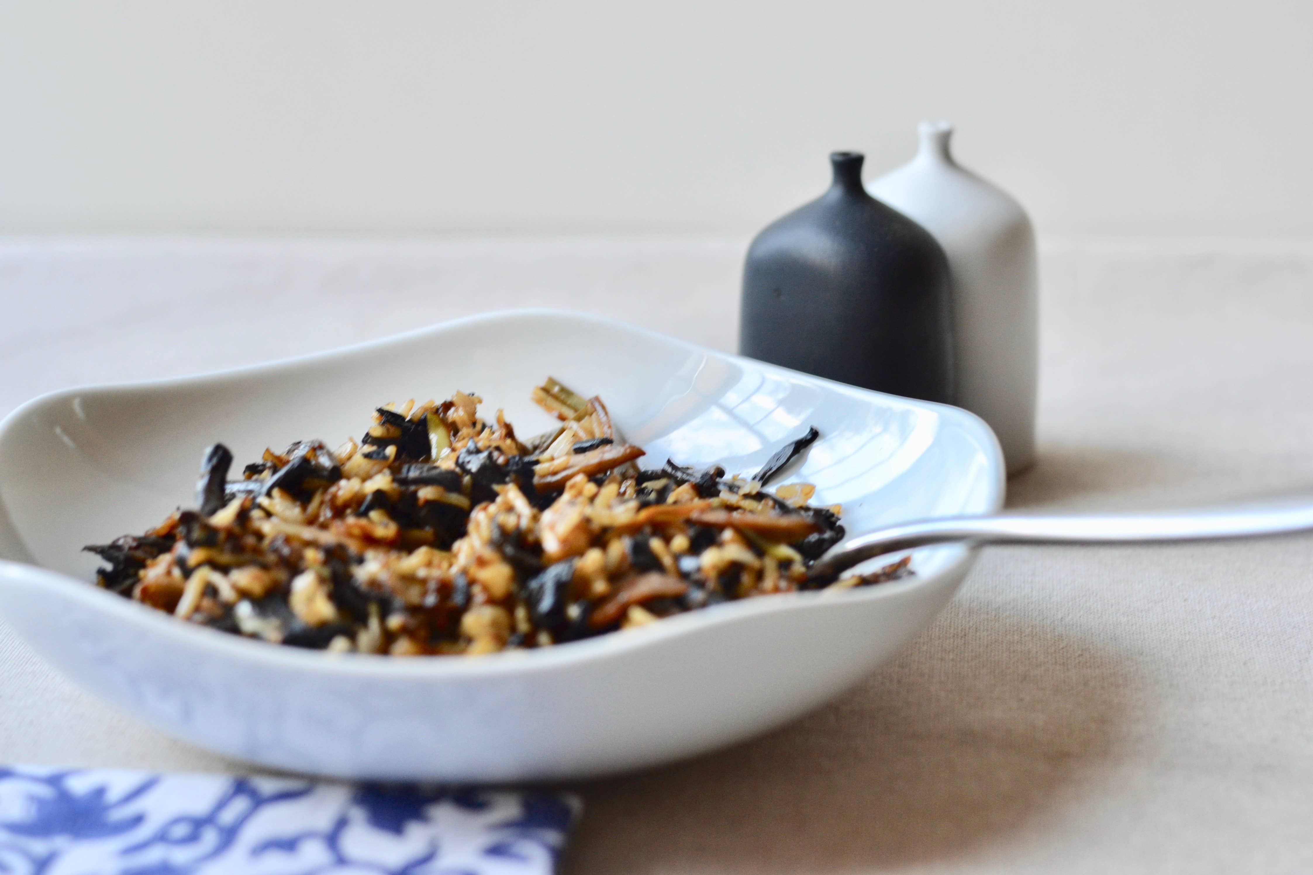 Maia Ming Designs - Wholesale Salt & Pepper Shaker Set - VIALS B/W salt and pepper shakers7