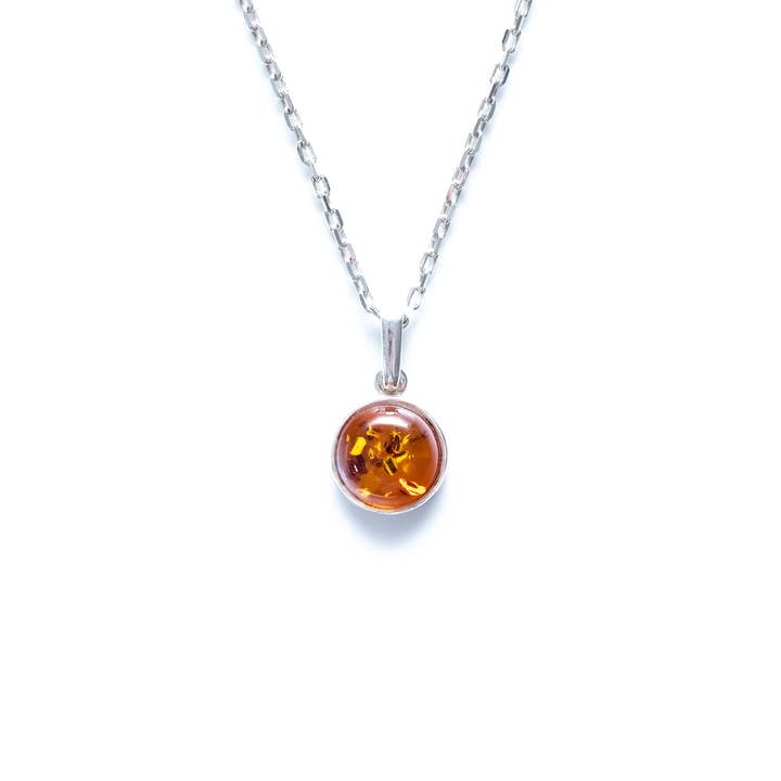 ESSENTIALS Mini ciondolo ambra per la vendita all'ingrosso da parte di Baltic Beauty