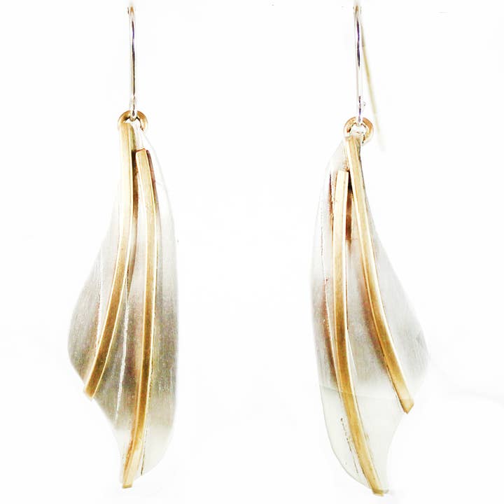 Sterling med mässing Garden Party örhängen för wholesale av Whitney Designs Ltd.