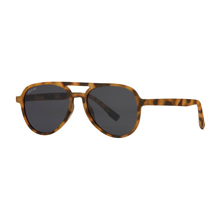 BP10322 - Dunes - Carey Miel Suave / Lente Polarizada Humo para venta al por mayor de Blue Planet Eco-Eyewear