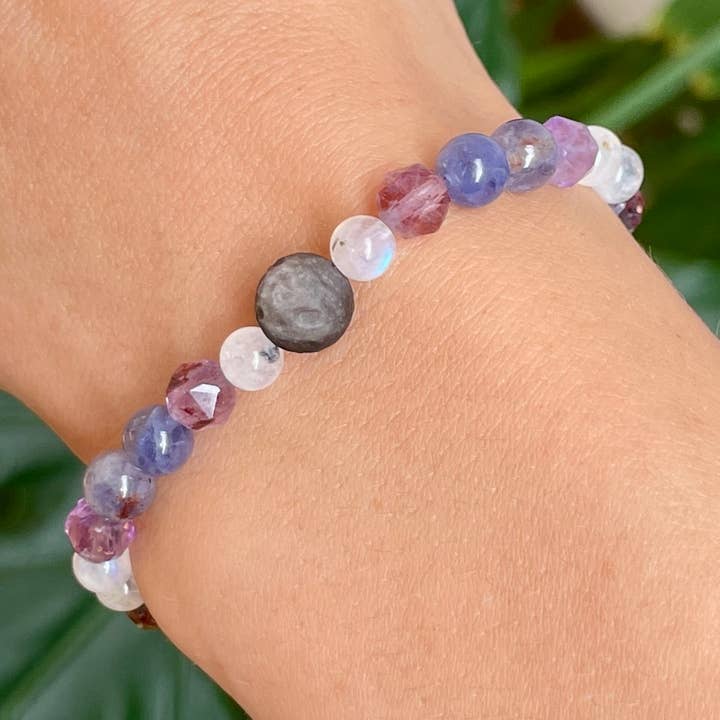 Bracciale in cristallo Solar Eclipse per la vendita all'ingrosso da parte di Cosmic Heart Collective