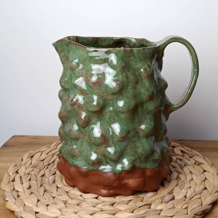 Carafe à bulles verte faite main 2,5 l (84,5 oz) pour la vente par Pretty Plate