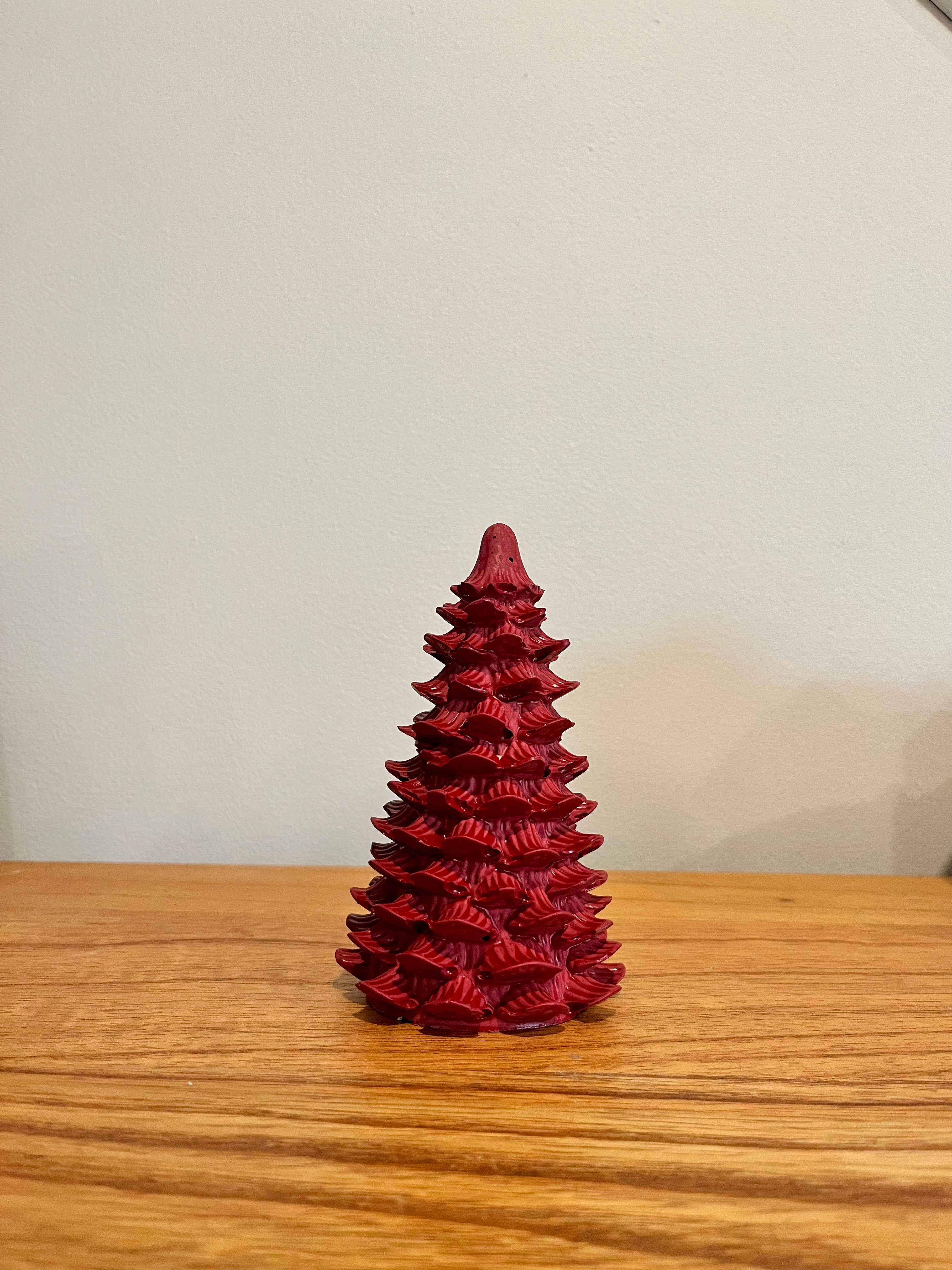 Make My Day Design – wholesale Christmas decoration – Cement Christmas Tree Figurines5