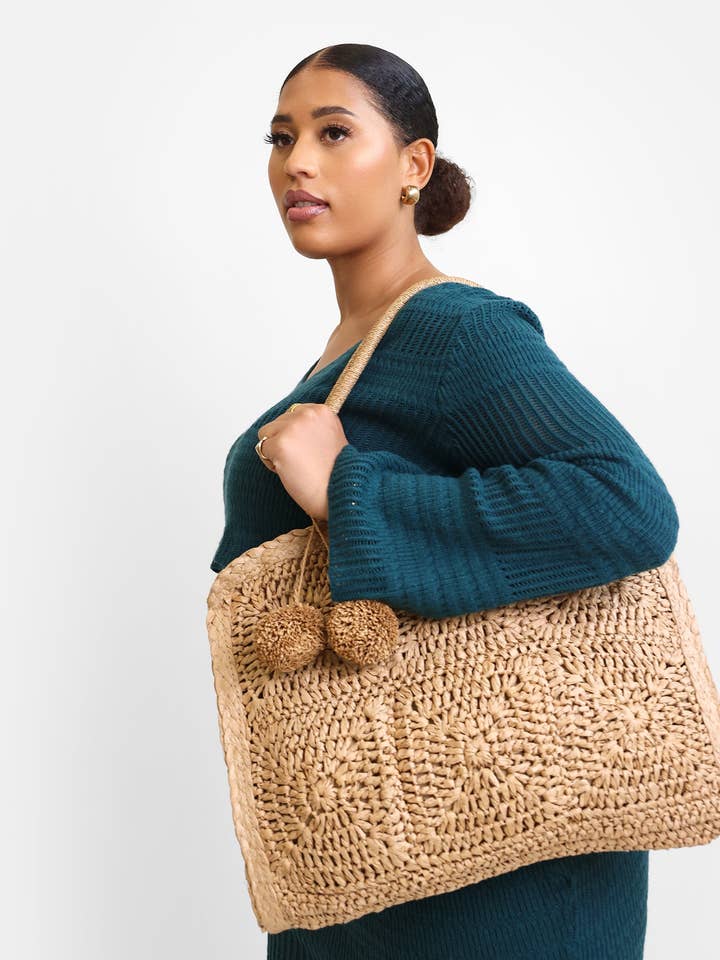 Large Straw Traveler Tote for wholesale by REBDOLLS