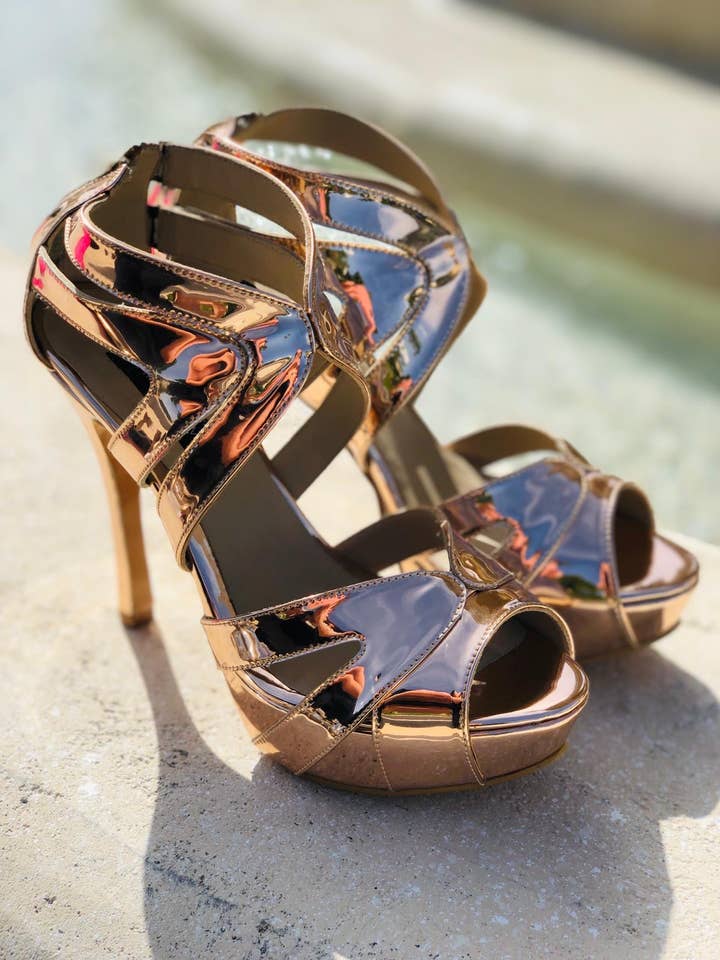 Samantha gold shoes for wholesale by Danittza Zimic