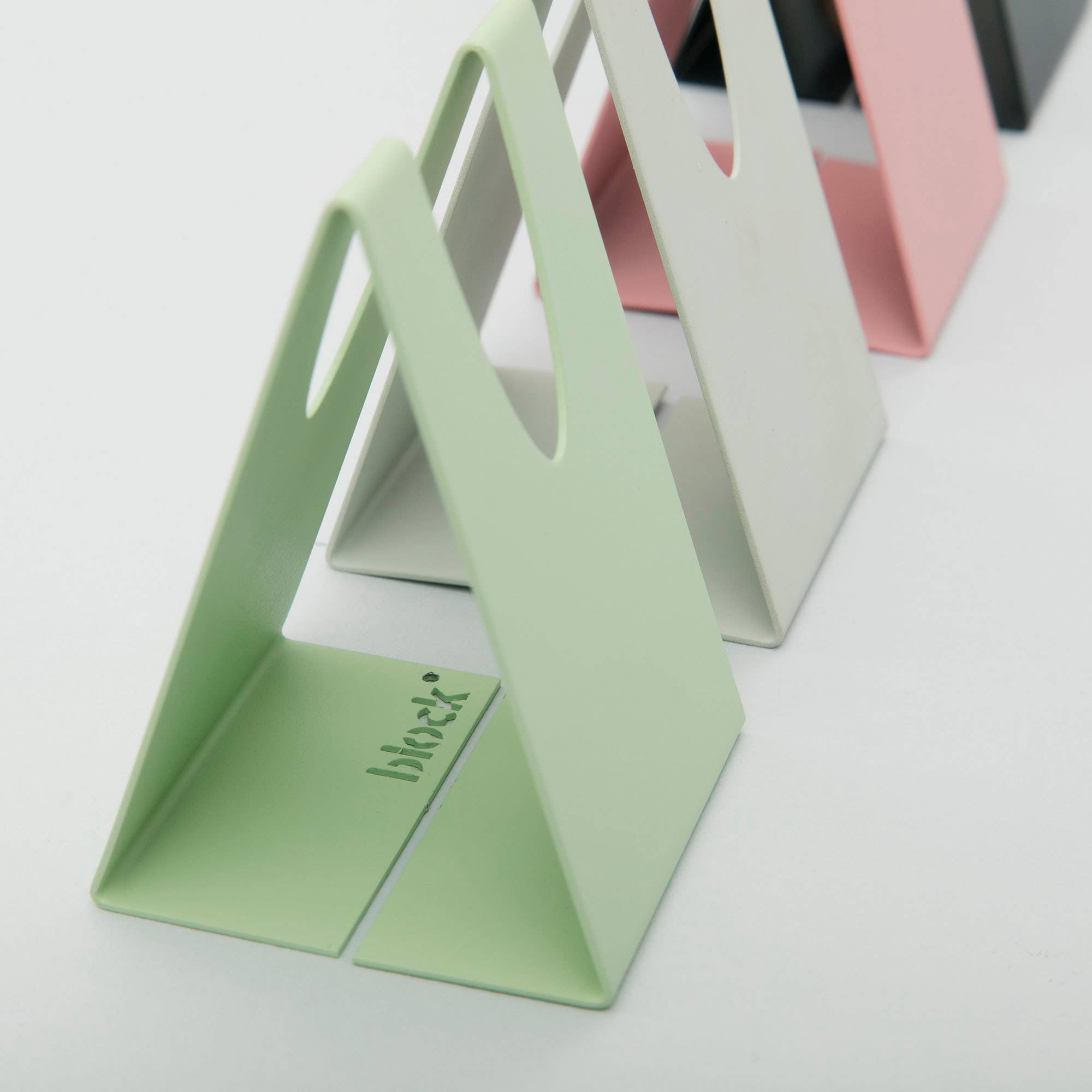 Block Design - Wholesale Candle Holder - Triangle Candle Holder8