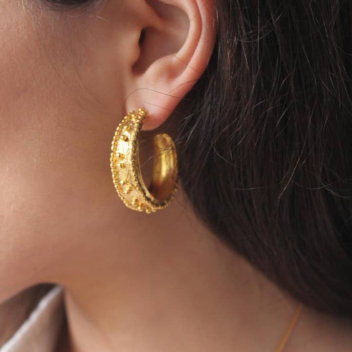 MIO JEWELS - Wholesale Hoop Earrings - GOLD ETA RINGS1